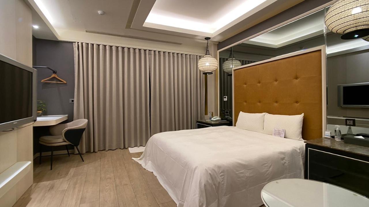 Holly Wood Motel Pitou Экстерьер фото