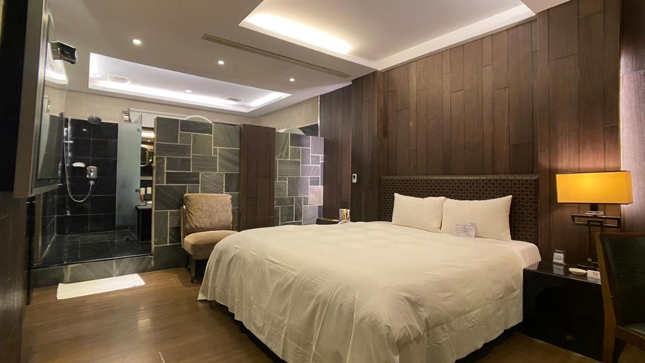 Holly Wood Motel Pitou Экстерьер фото