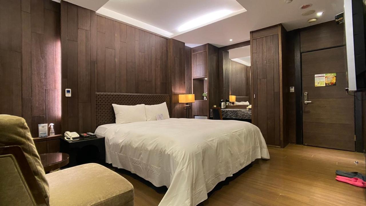 Holly Wood Motel Pitou Экстерьер фото