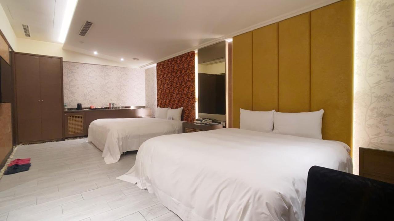 Holly Wood Motel Pitou Экстерьер фото