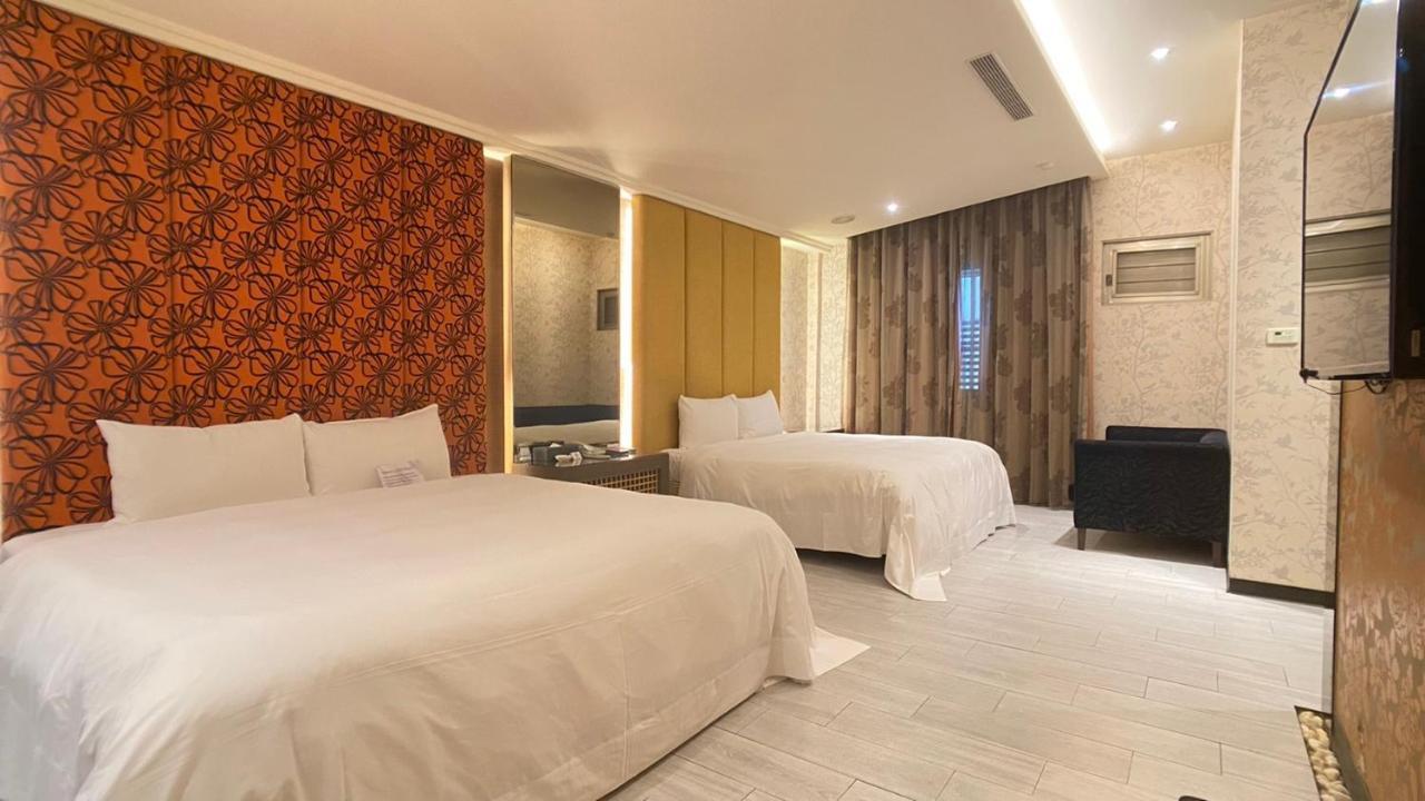 Holly Wood Motel Pitou Экстерьер фото