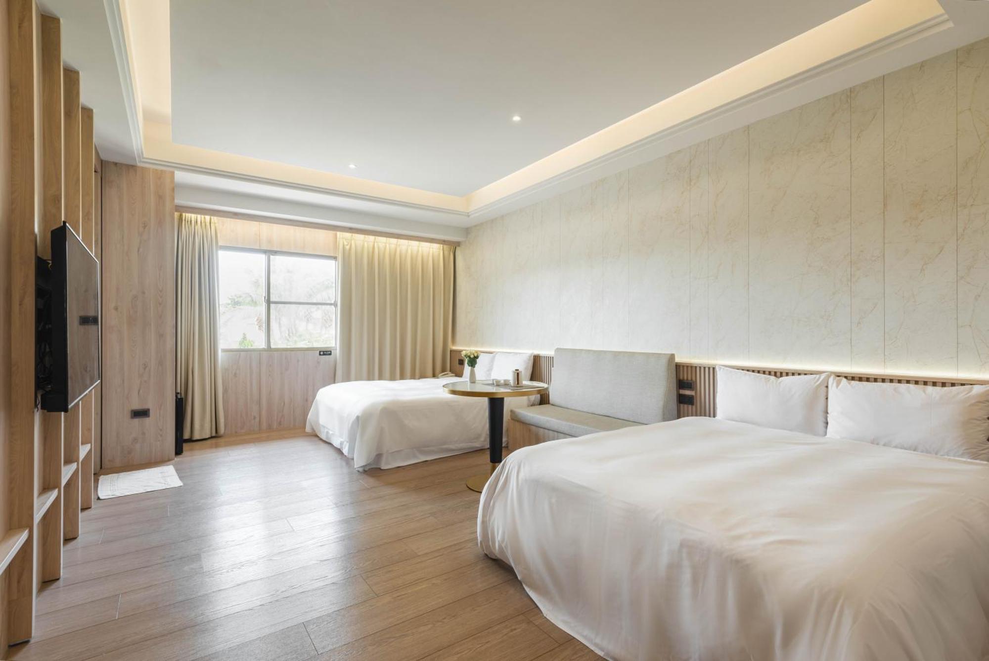 Holly Wood Motel Pitou Экстерьер фото