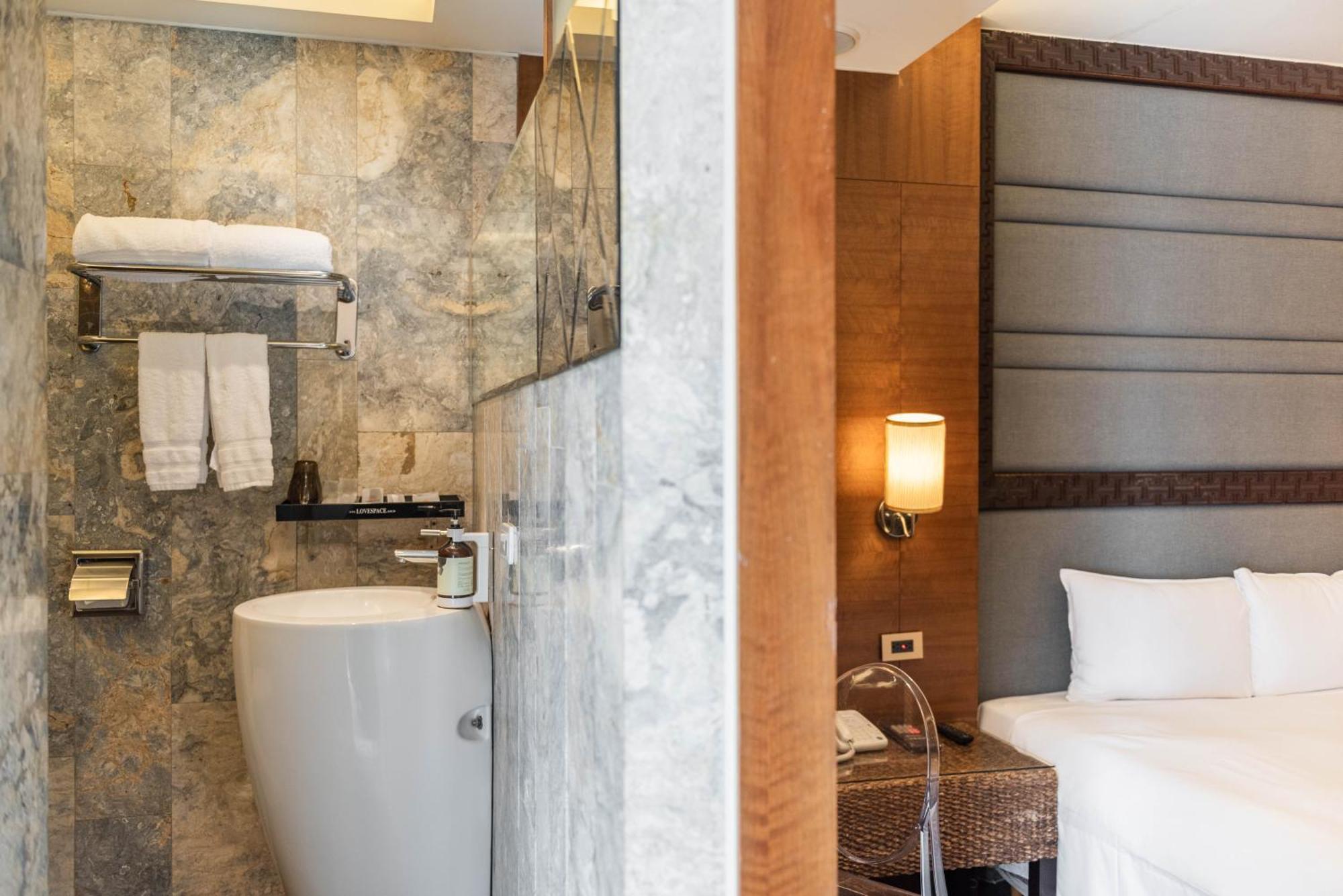 Holly Wood Motel Pitou Экстерьер фото