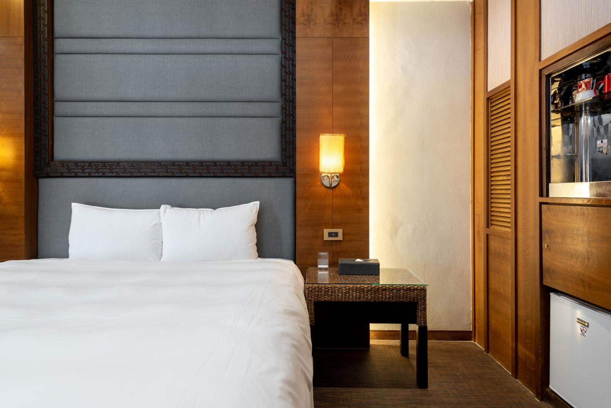 Holly Wood Motel Pitou Экстерьер фото